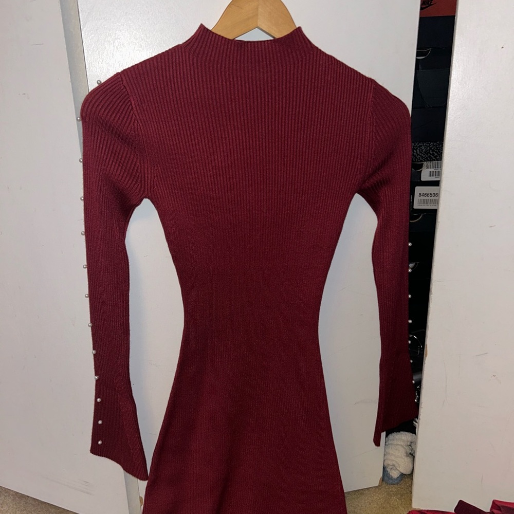 Xs Macy red dress with pearls